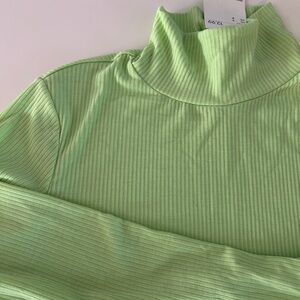 Green Ribbed Turtleneck Top